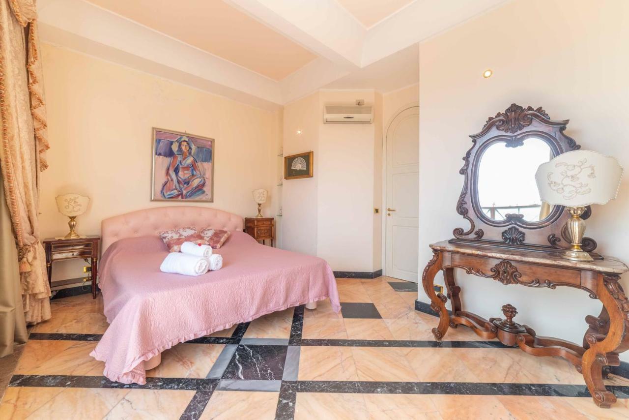 Palazzo Di Ferro Taormina Apartment Bagian luar foto