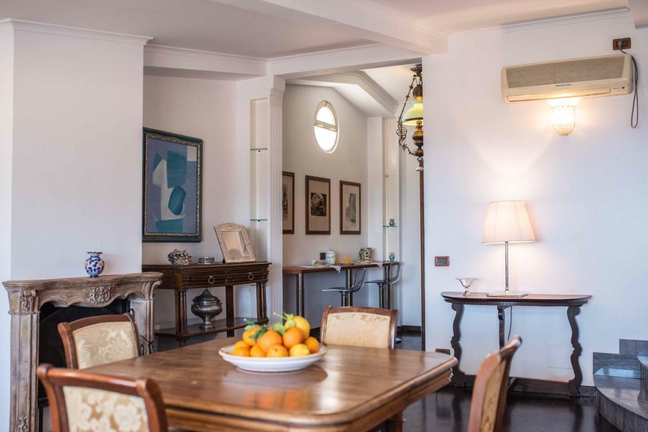 Palazzo Di Ferro Taormina Apartment Bagian luar foto