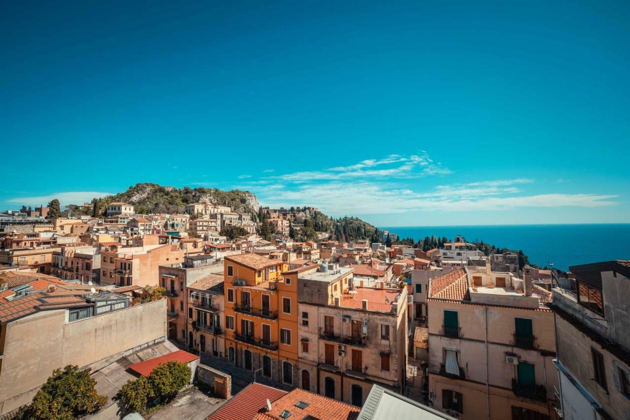 Palazzo Di Ferro Taormina Apartment Bagian luar foto